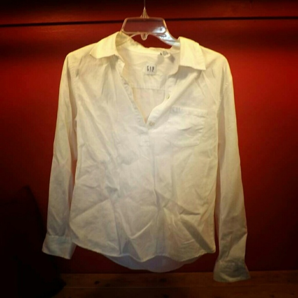 Gap Long Sleeve White Button Down for Women